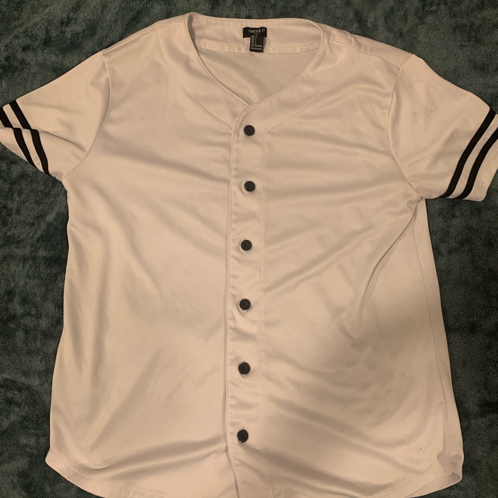 White and Black Tee base jersey